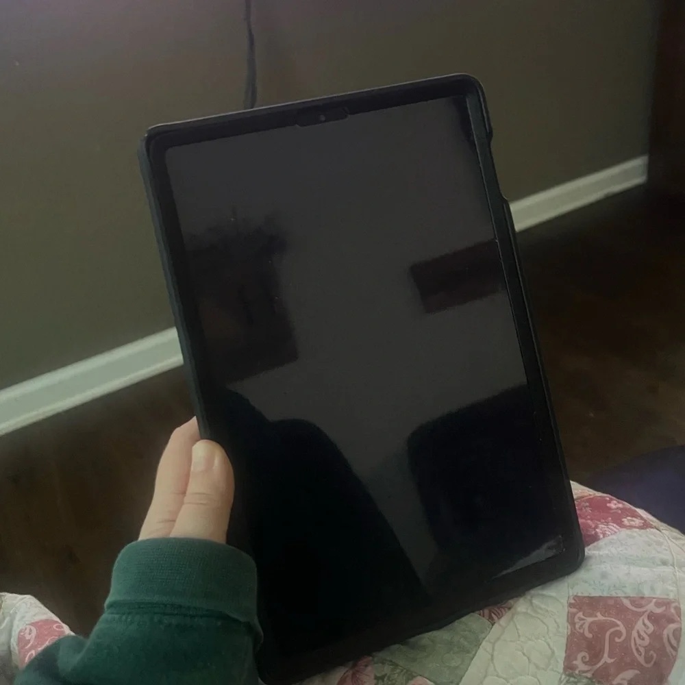 Samsung Galaxy Tab S5e with Otterbox case